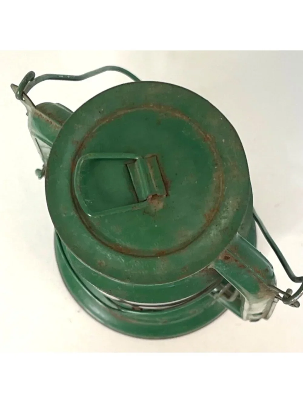 Vintage Green Hurricane Kerosene Lantern Great Condition Clear Globe 12